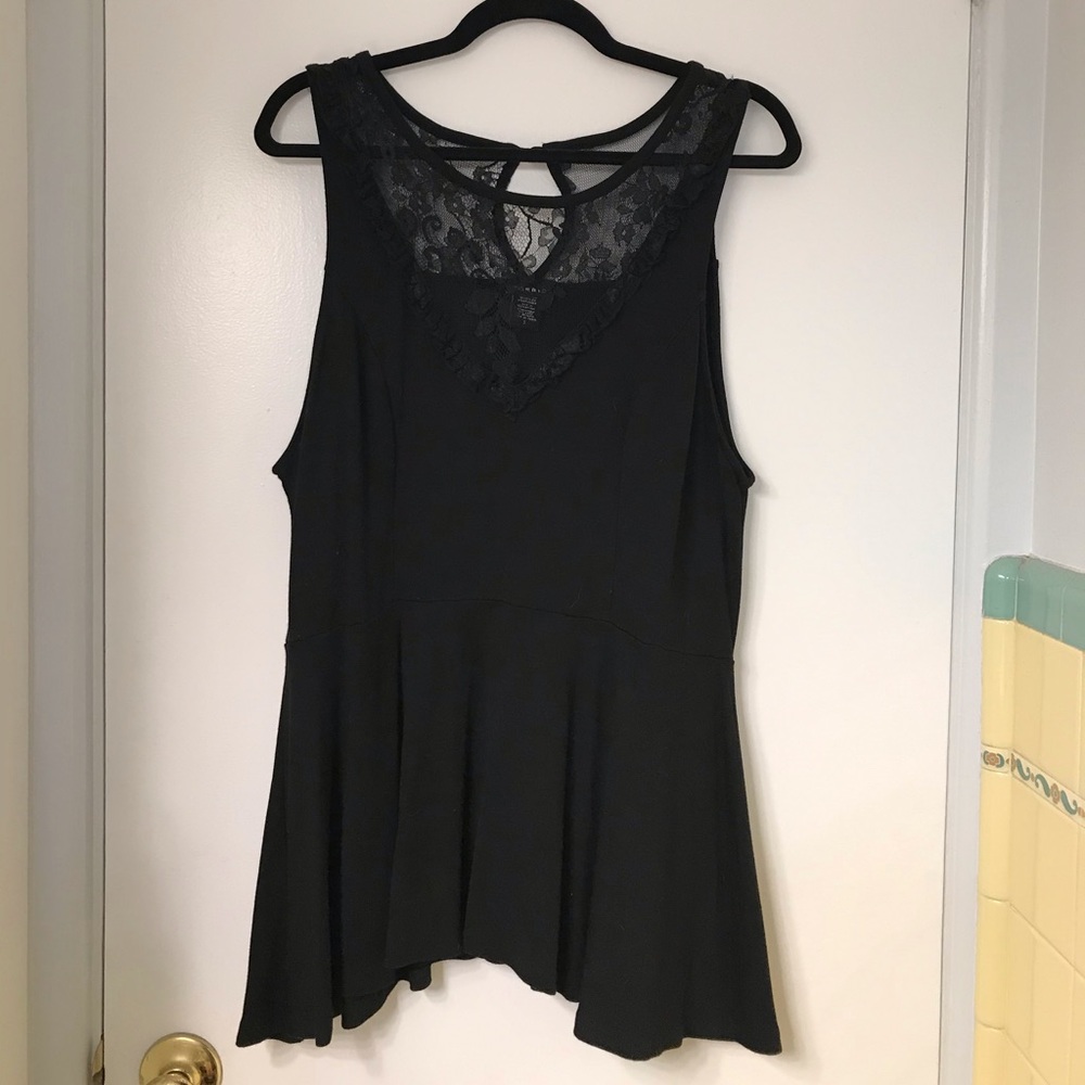Torrid deep V with lace Tank Top Size 1
